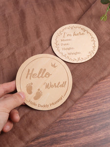 Hello world I’m Here - Photo prop 2pcs set